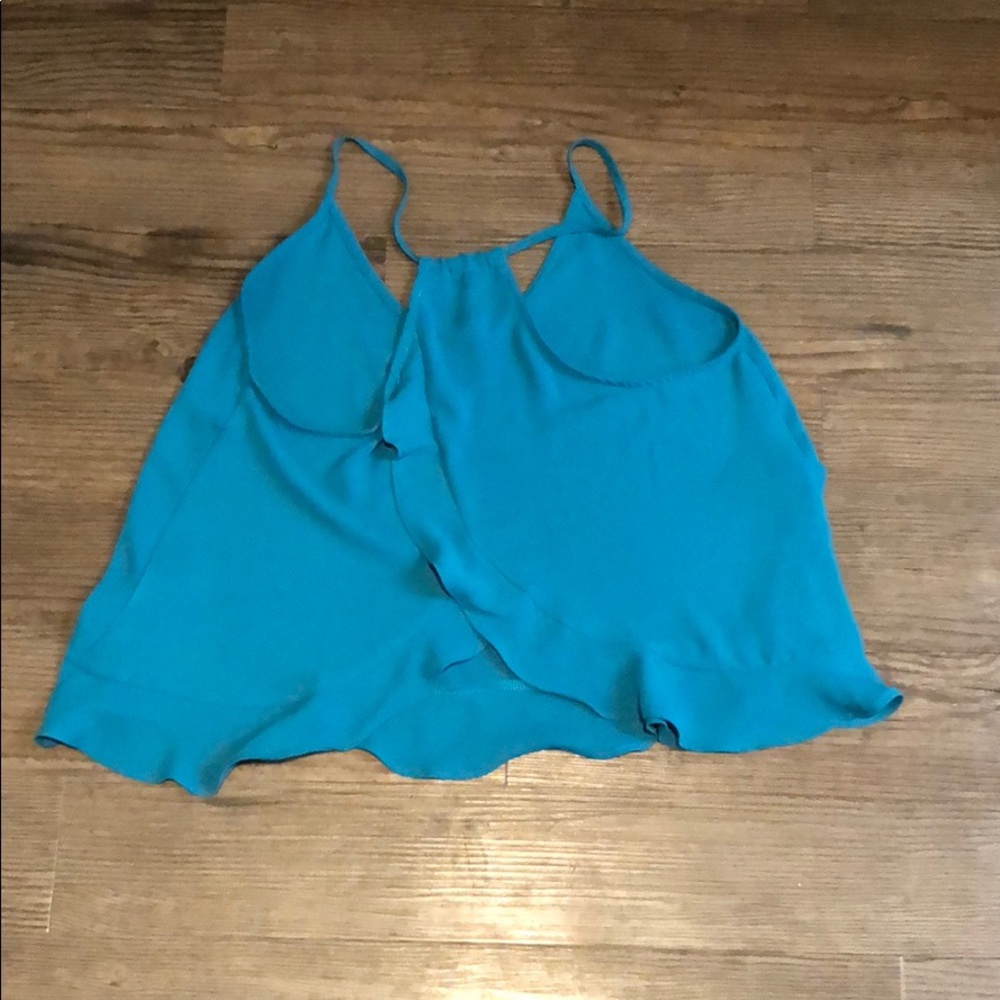 Lush Ruffle Hem Tank - Picture 2 of 3